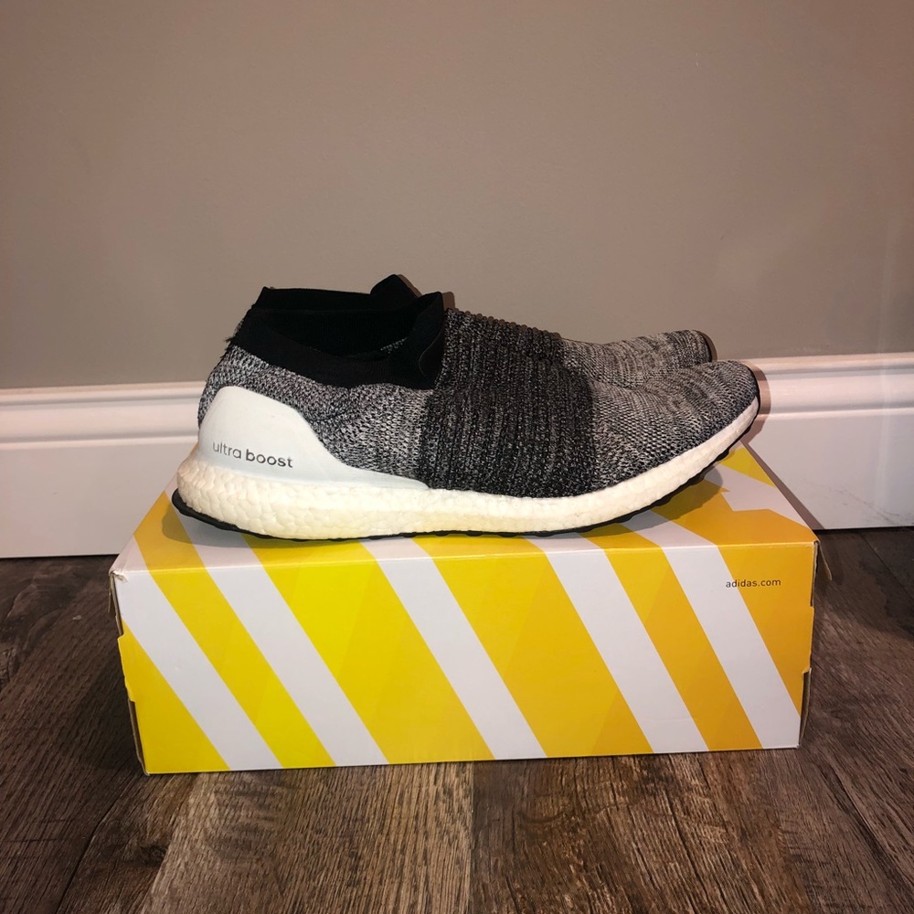 Adidas laceless ultraboost